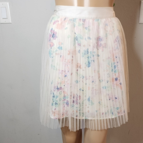 NWT LC Lauren Conrad Floral Pleated Mesh Skirt Stretch Waist Size XL Fairycore - Picture 11 of 15